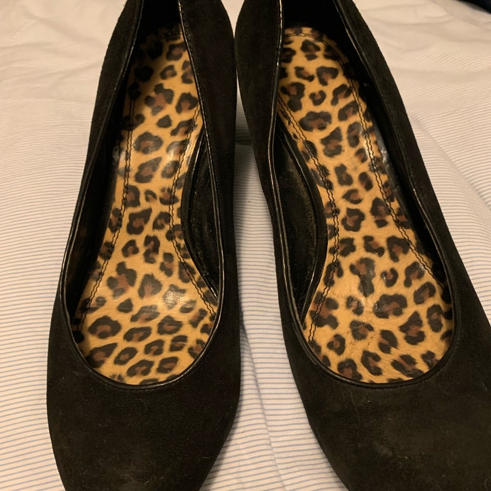 Wedge black suede shoes